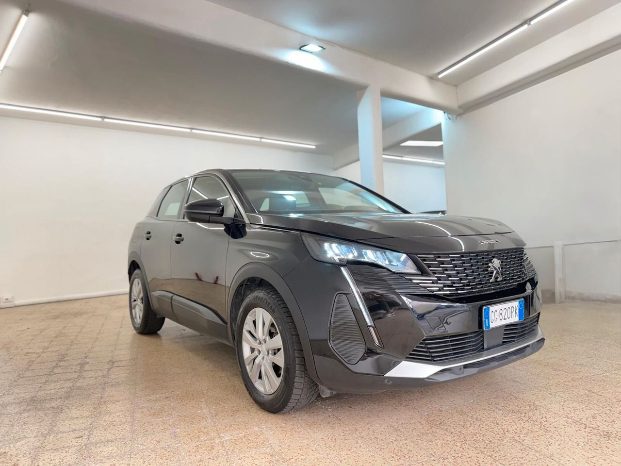 Peugeot 3008 BlueHDi 130 S&S Business imagem 2