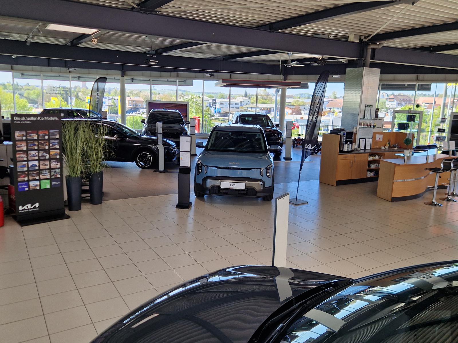 showroom-image-top