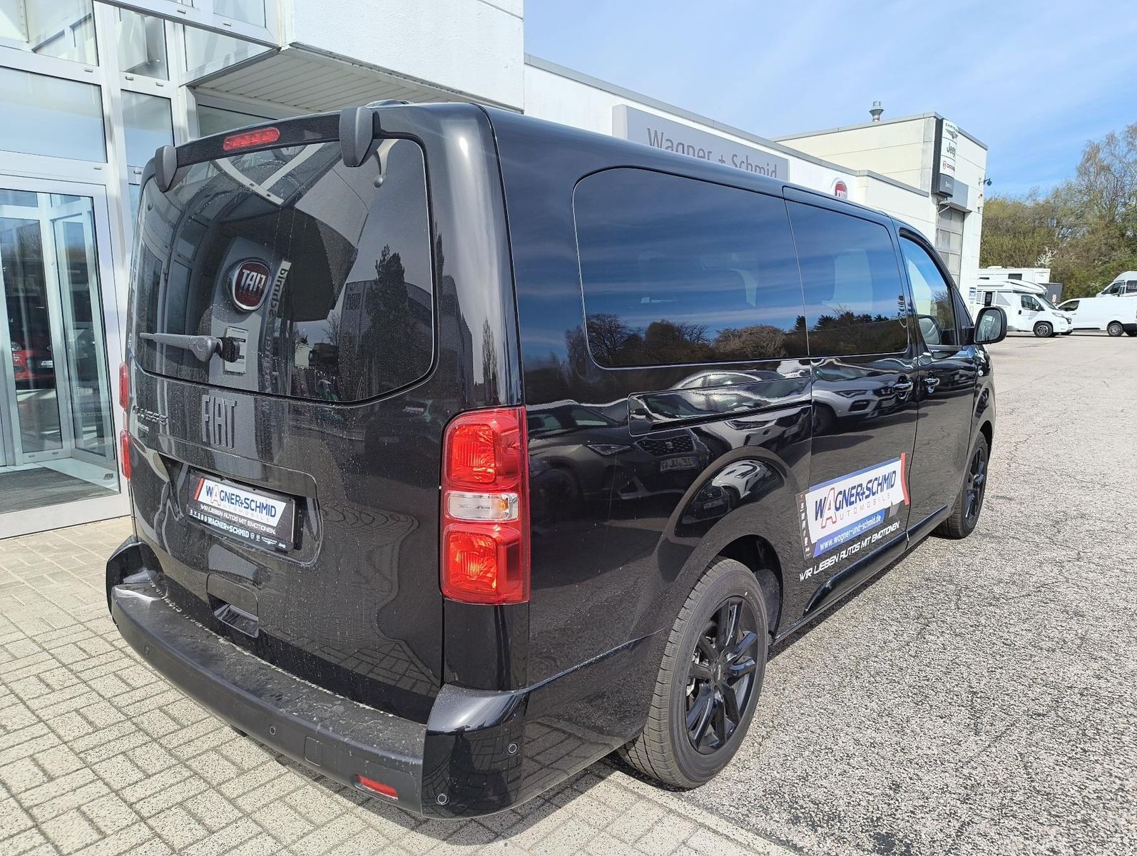 Fahrzeugabbildung Fiat Ulysse 180 BlueHDi L3 Top