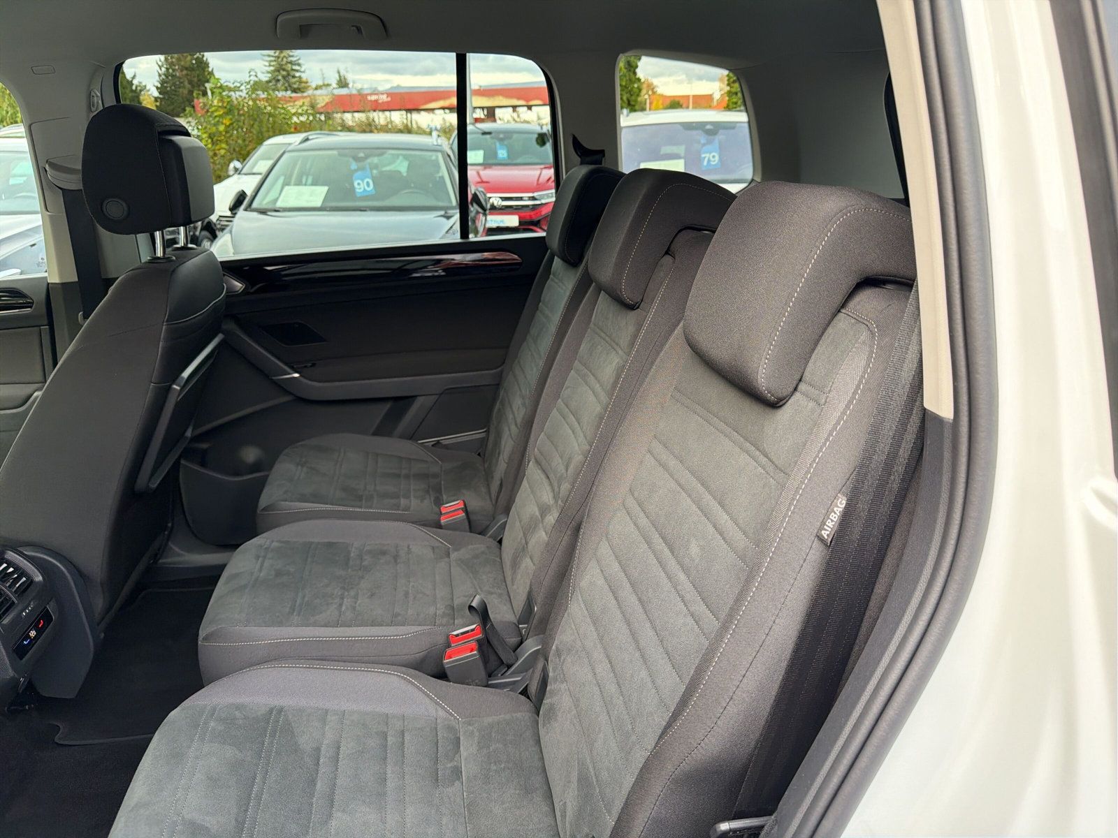 Touran Highline TSi DSG Navi Kamera beh Frontsch