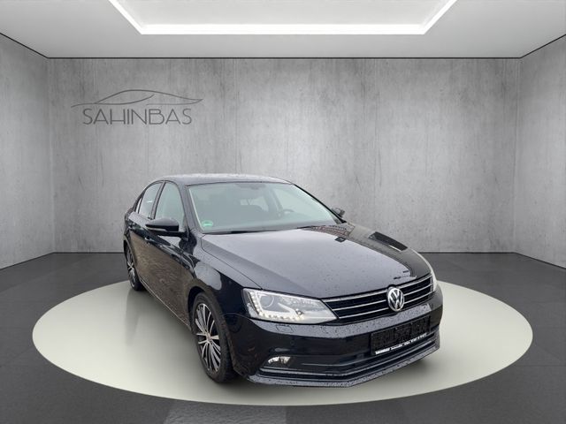 Volkswagen Jetta 2.0 TDI DSG/Navi/Bi-Xenon/Euro6