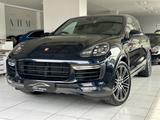 Porsche Cayenne Turbo 4.8/Chrono/S-Dach/22"/R-Cam/S-Heft - blaue Porsche Cayenne