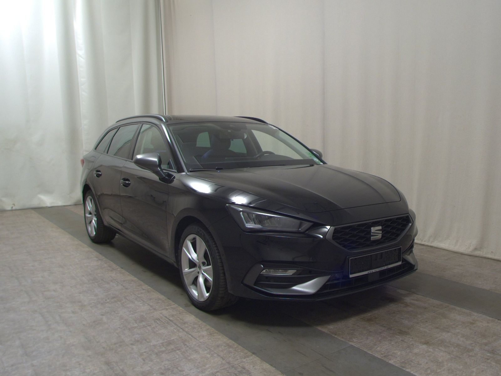 Seat Leon Sportstourer 2.0 TDI FR-Line Nav LED vc Shz imagem 3