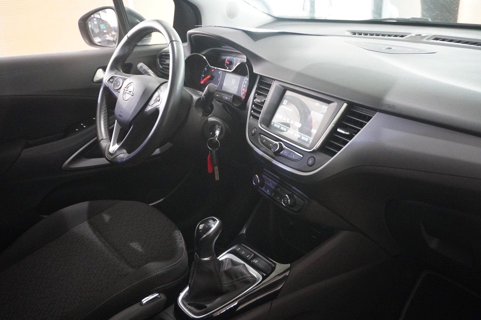 Fahrzeugabbildung Opel Crossland (X) 1.2 EDITION NAVI/LED/KAMERA/TEMP.