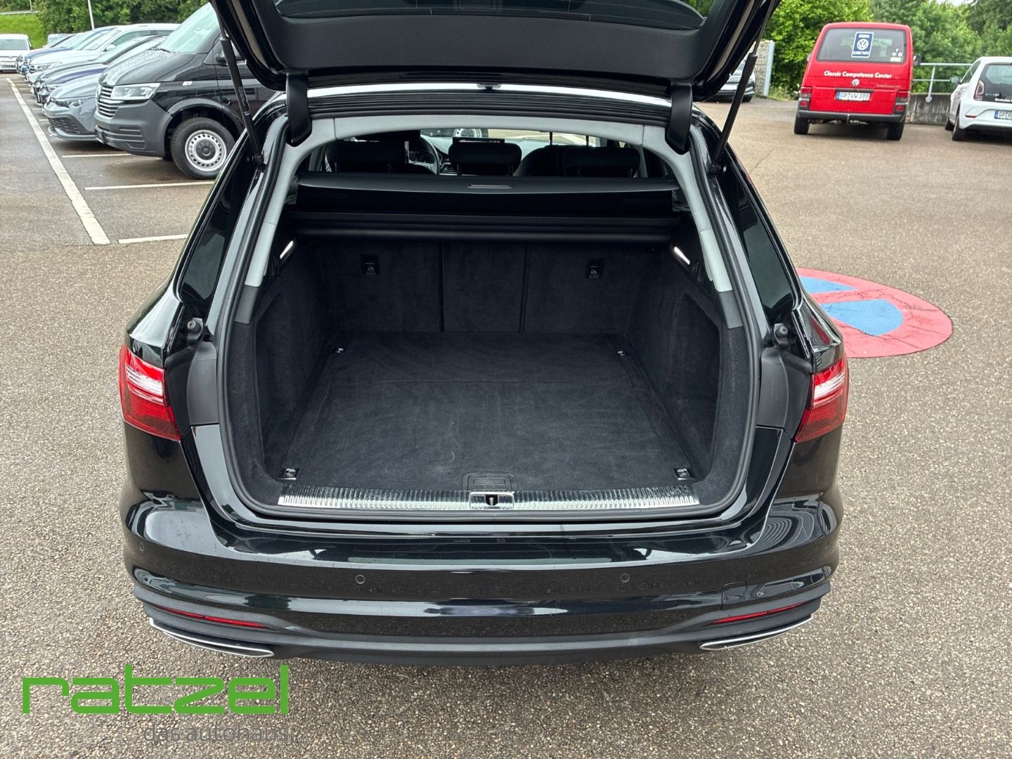 Fahrzeugabbildung Audi A4 Avant 35 TFSI S tronic Navi LED El. Heckklapp