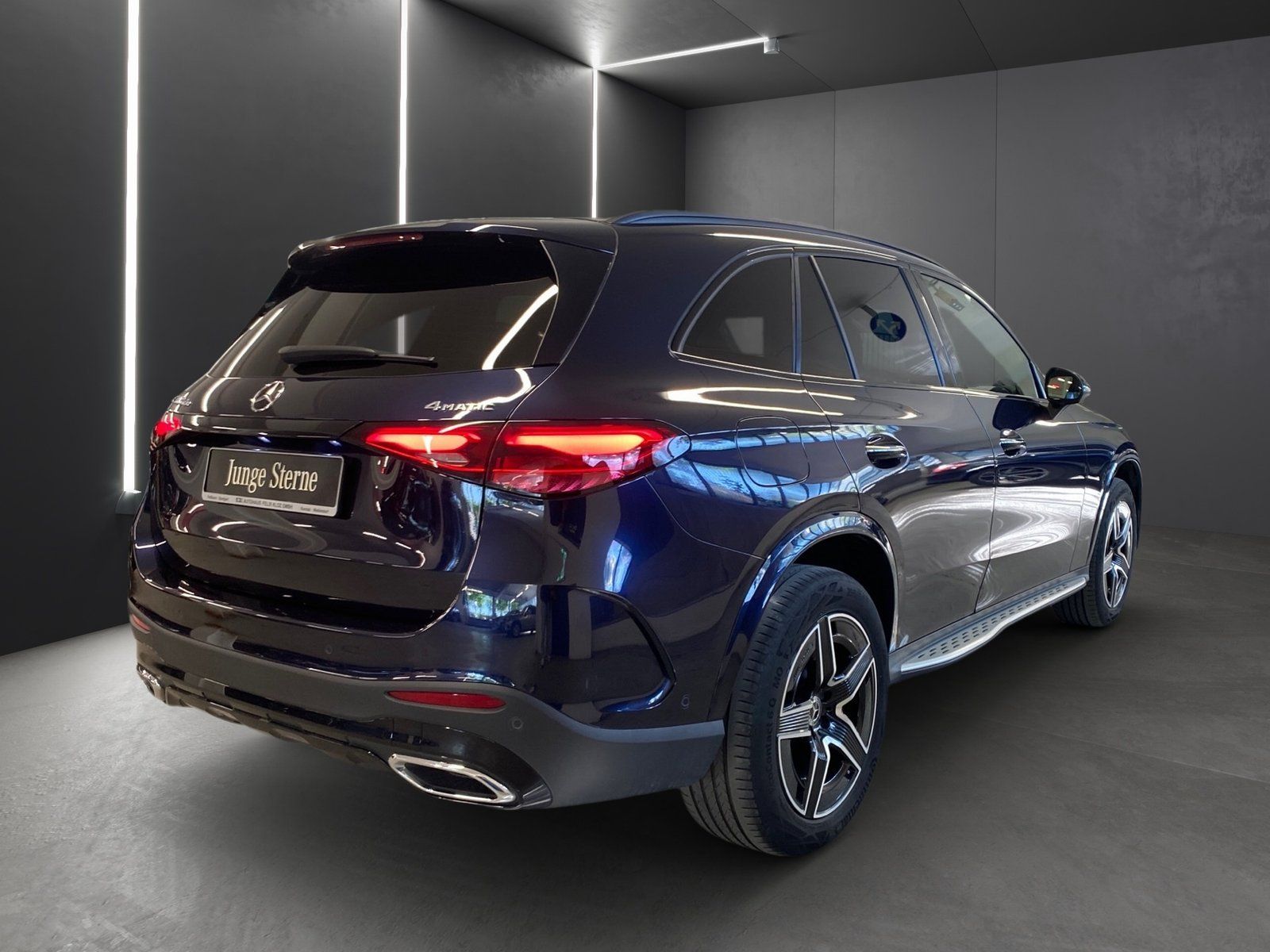 Fahrzeugabbildung Mercedes-Benz GLC 300 de 4M AMG*Distronic*AHK*Burmester*Memory