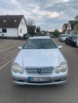 Mercedes-Benz Schnäppchen! Zuverlässiges Auto für nur 1.... - : Schnäppchen