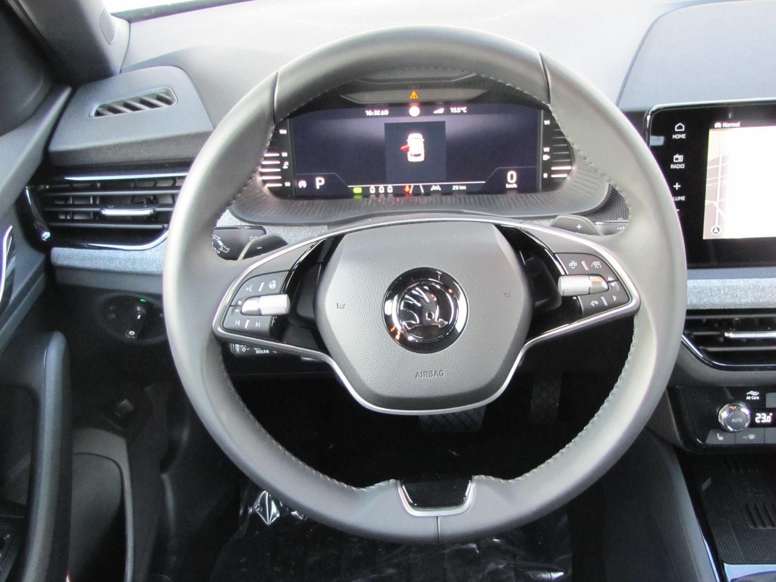 Fahrzeugabbildung SKODA Kamiq Selection 1.5l TSI 150PS 7-Gang DSG