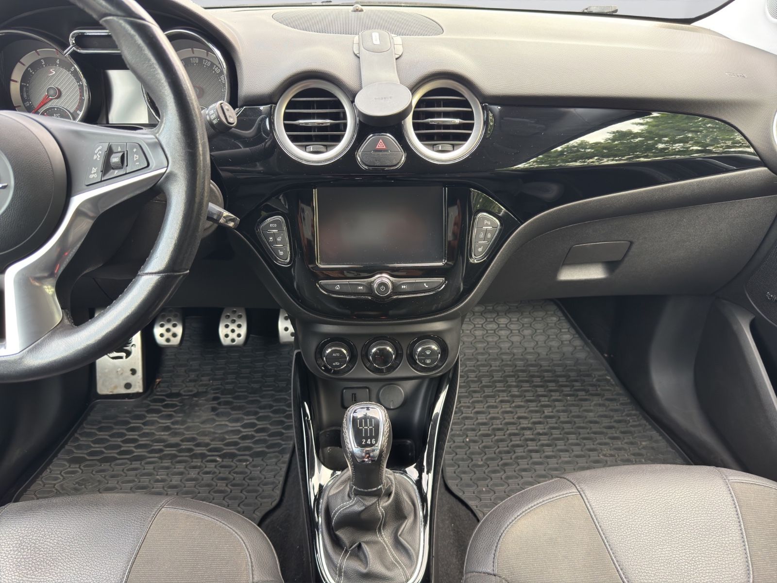 Fahrzeugabbildung Opel Adam S*150*PS*6Gang*2.Hand*Apple*Carplay