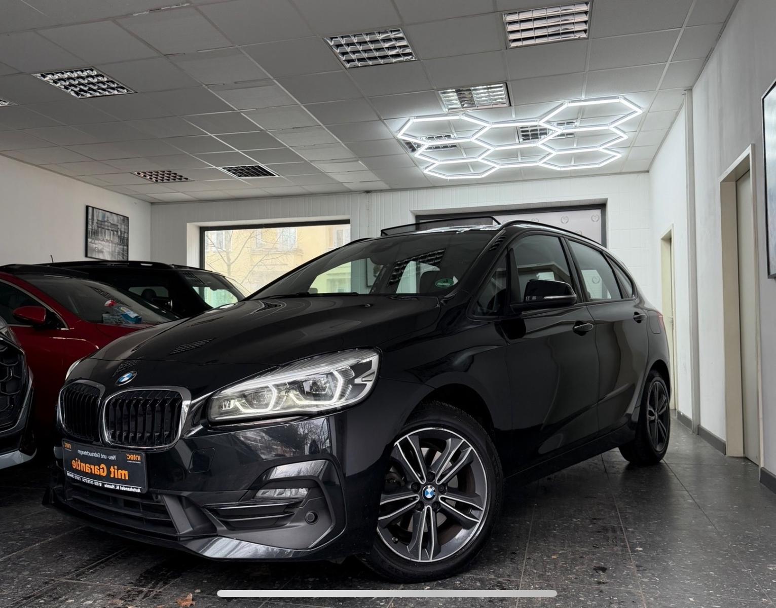 BMW 220 ACTIVE TOURER SPORT PANO KEYLESS HUD CAM