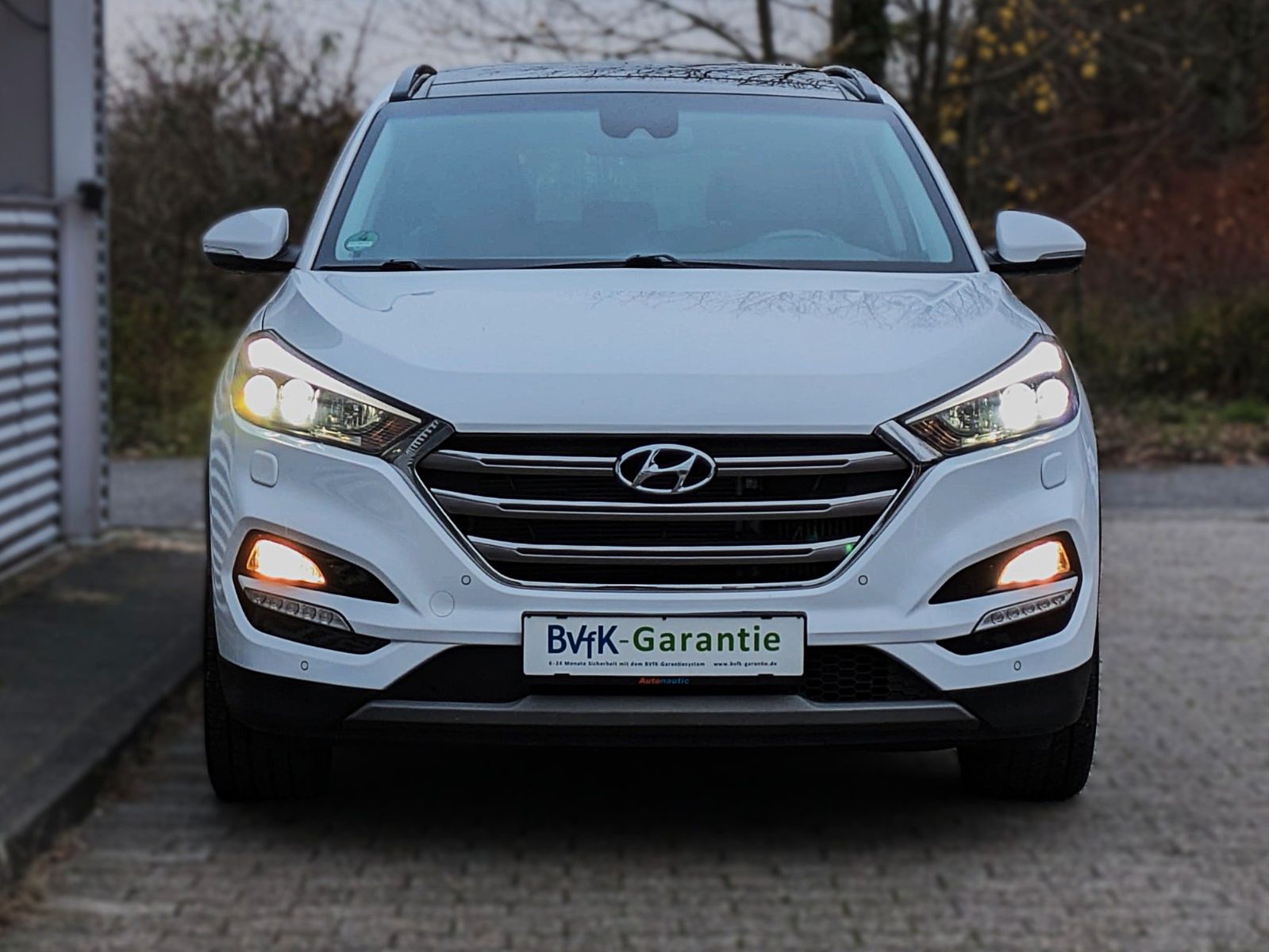 Fahrzeugabbildung Hyundai Tucson PREMIUM 4WD LEDER NAVI PANO PARKASS. LED
