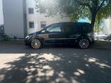 Volkswagen VW Touran 2.0 TDI (170 PS) BMN  2010  Fa... - Volkswagen Touran: Ps TDI 170