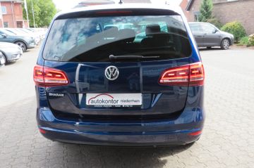 Fahrzeugabbildung Volkswagen Sharan Comfortline Navi el.Türen ACC PDC Sitzhzg