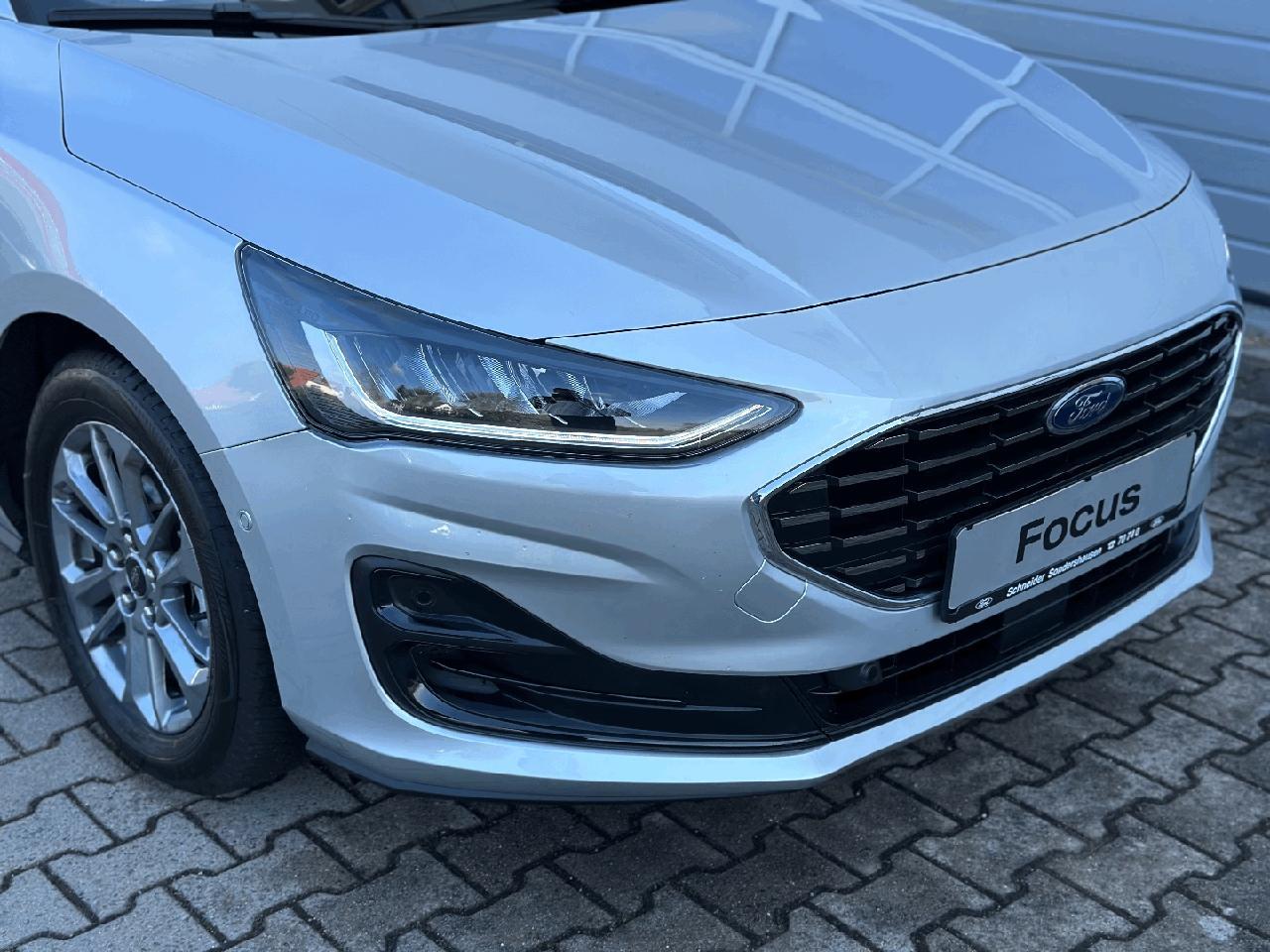 Ford Focus Lim. TitaniumEdition*Ganzjahresreifen*B&O*