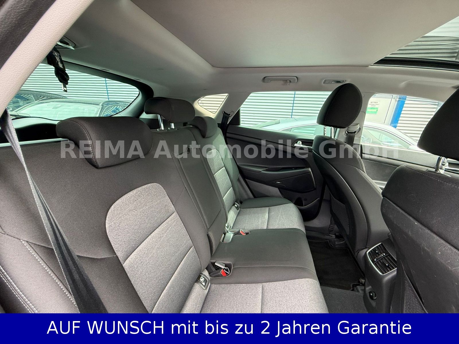Fahrzeugabbildung Hyundai Tucson Advantage 1,6i 2WD, Pano, Navi, LED