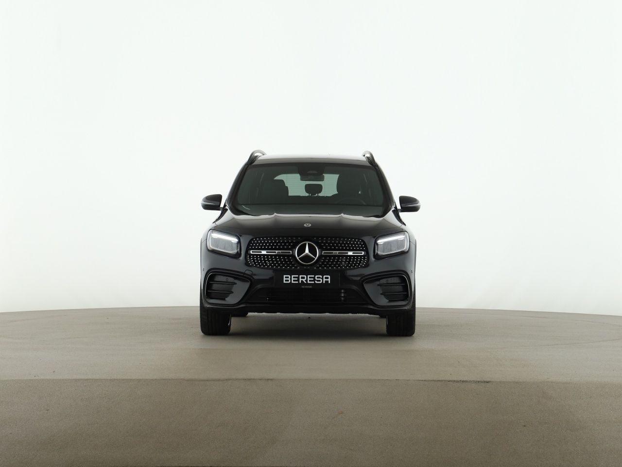 Mercedes-Benz GLB 200 d AMG Night MBUX Pano Distronic Kamera imagem 3