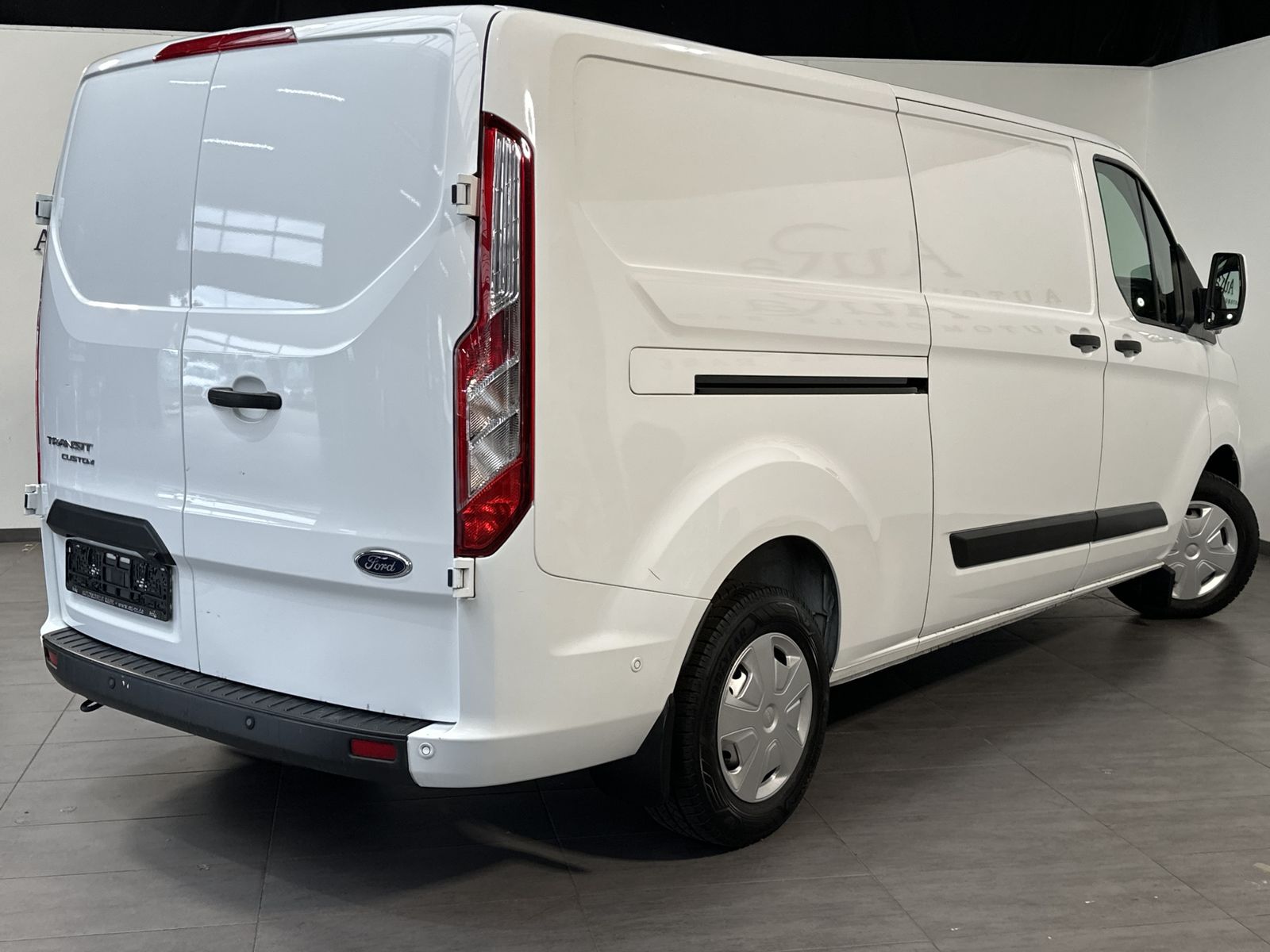 Fahrzeugabbildung Ford Transit Custom 300 L2H1 KAMERA+PP+BLUETOOTH+1HD