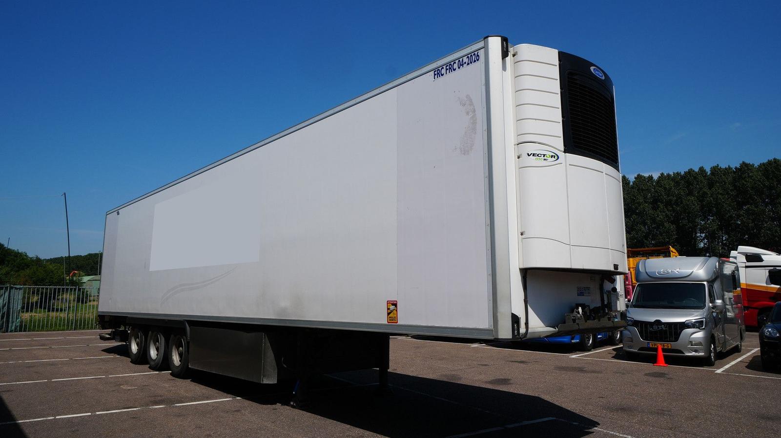 Lamberet 3 Axle frigo trailer Carrier Vector 1950 Bi-Temp