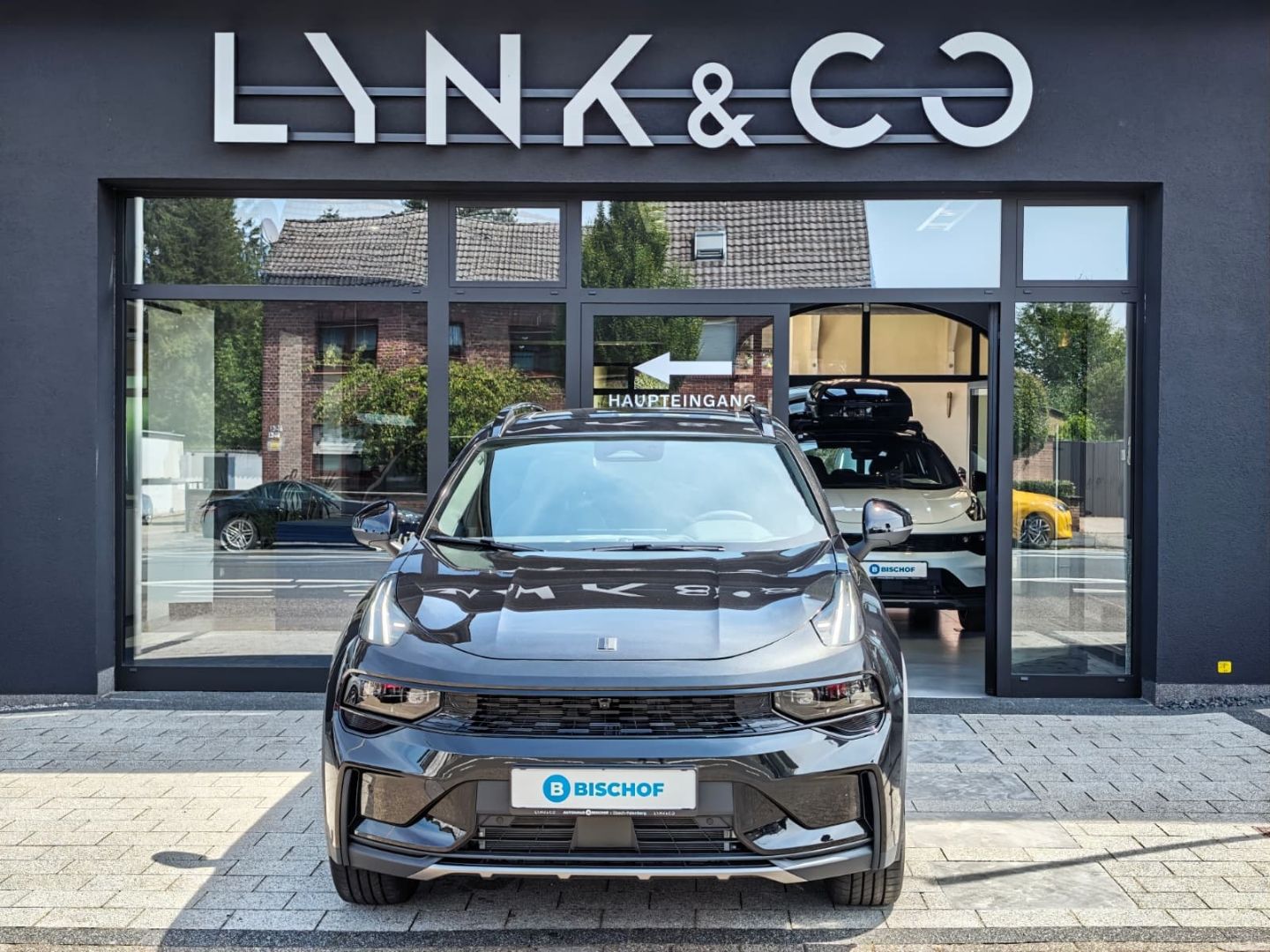 Lynk & Co 01