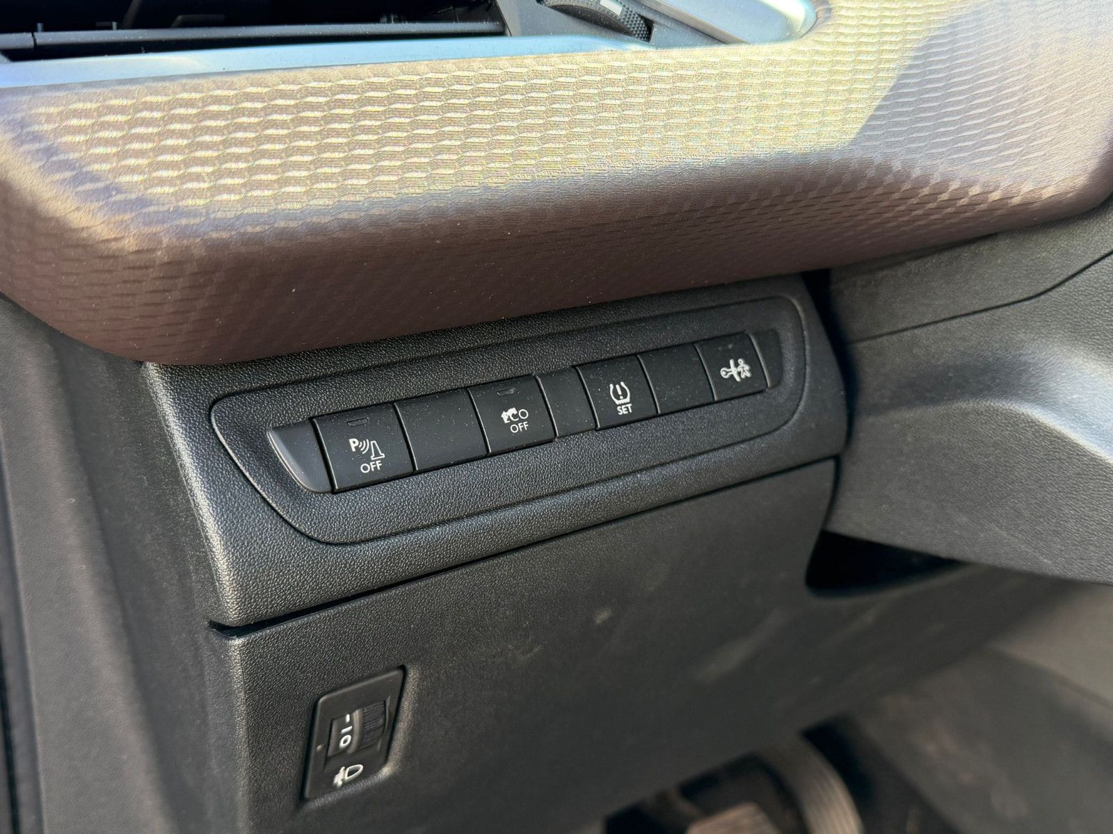 Fahrzeugabbildung Peugeot 2008 Allure