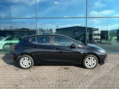 Fahrzeugabbildung Opel Astra K 1.2 Turbo Navi Sitzhzng Einparkhilfe 16"