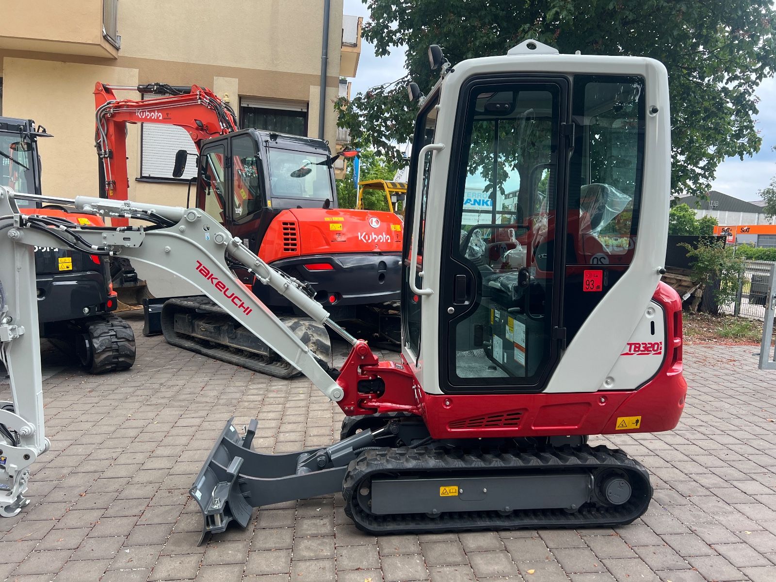 Fahrzeugabbildung Takeuchi TB 320 PoweriltHS01 Kabine,  2,2t