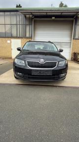 Skoda Octavia 2.0 TDI DSG Green tec Elegance Combi... - Skoda Octavia Elegance mit Diesel-Antrieb