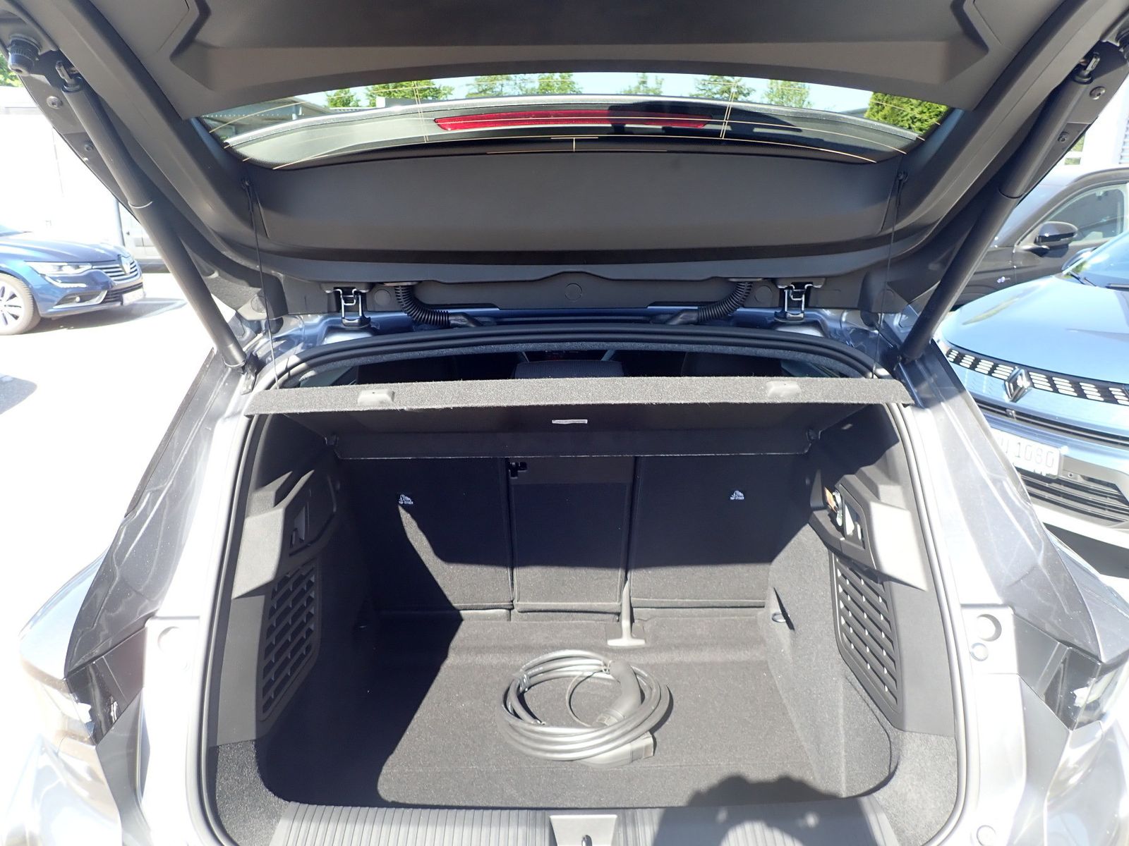Fahrzeugabbildung Renault Scenic E-Tech 100%Techno 220 Long Range