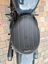 Royal Enfield  Shotgun 650 in Sheet Metal Grey mit Umbauten - Royal Enfield Shotgun 650