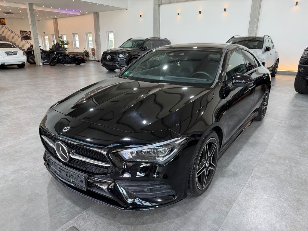 Image of Mercedes-Benz CLA 200