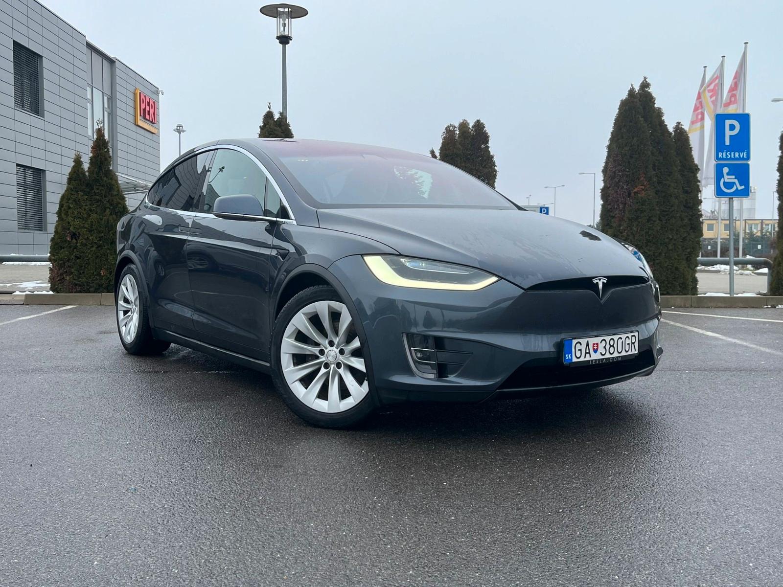 Tesla Model X Long Range