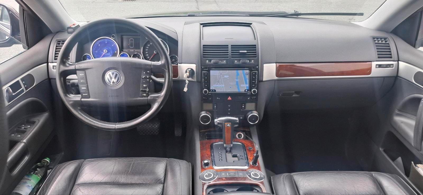 Volkswagen Touareg 2005 — photo 6