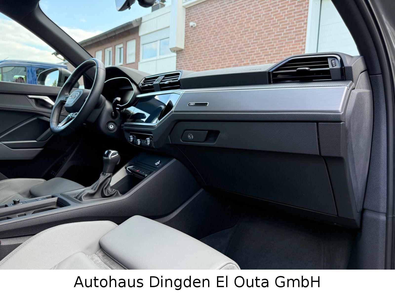 Audi Q3 45 TFSI e S Line foto 22