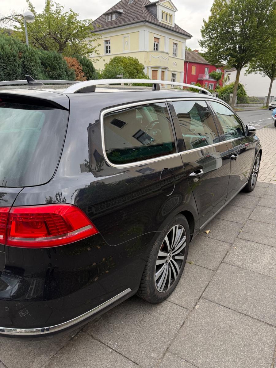 Volkswagen Passat 2011 — engine 1.968 cm³, 170 HP (125kW)