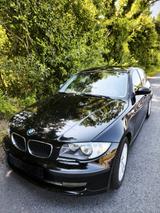 BMW 116i - TÜV Neu   Steuerkette Neu  Preis ist VB - BMW 1er Reihe: Preis