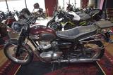 Kawasaki W650 Vergaser/Kickstarter 1HAND - MOTORRAD AUS DEM JAHR 2006