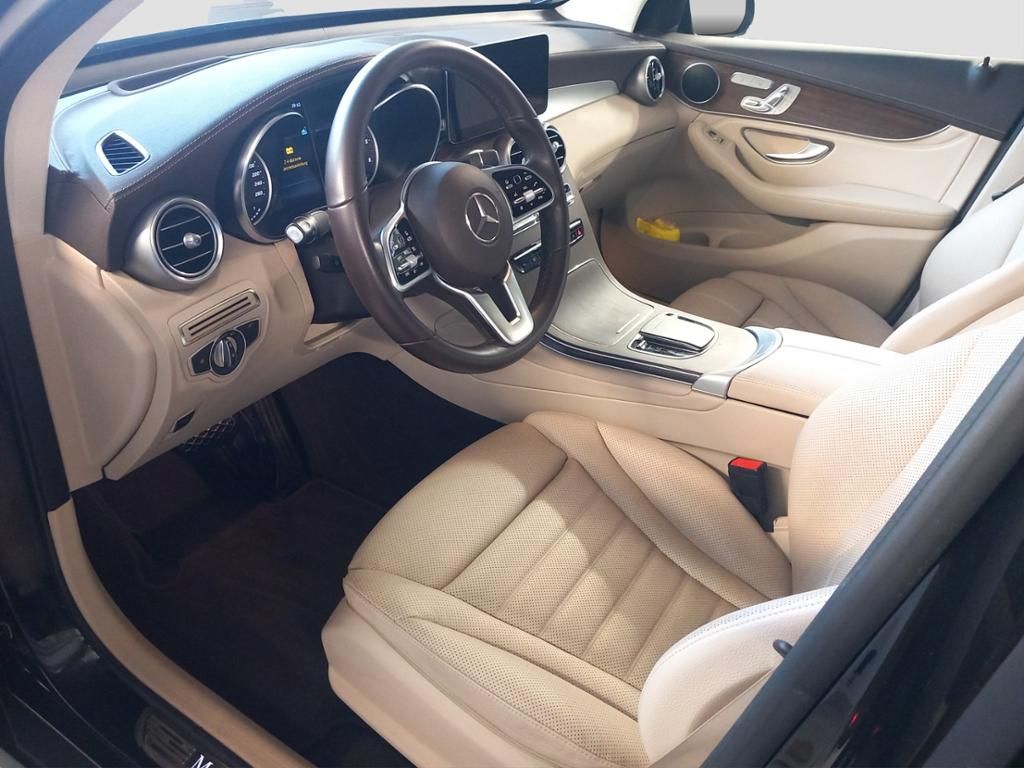 Fahrzeugabbildung Mercedes-Benz GLC 300 d 4MATIC Coupé AHK*HUD*Night-Paket*LED