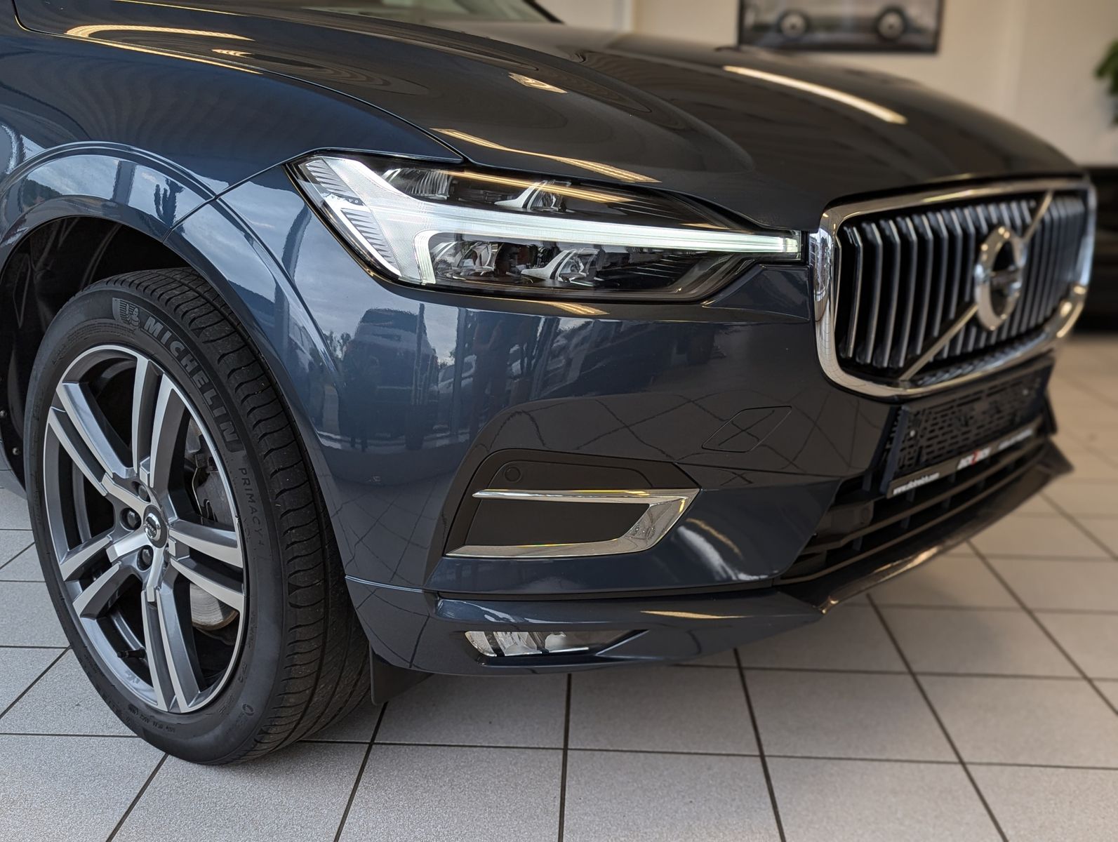 VOLVO XC60 Inscription HUD Harman H/K Pano Cam 360° - Image 10