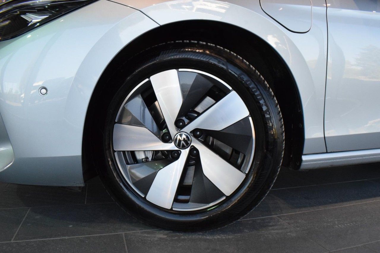 Volkswagen Passat Variant - Bild 18