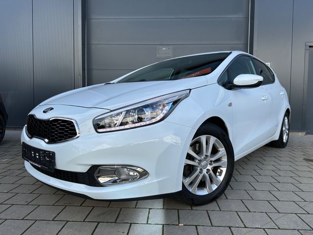 Kia Ceed DreamTeam 1.HD|KAMERA|2.Z-KLIMAAUT|SHZ|NAV