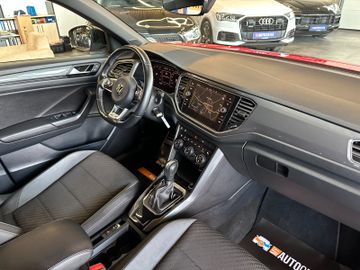 MYAUTOCENTER – Gebraucht- und Jahreswagen mit Werkstattservice in Pfaffenhofen Volkswagen T-Roc *R-Line*AHK*2-ZONEN*Navi*Spurhalte*