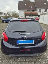 Peugeot 208 PureTech Style - Peugeot 208 von privat