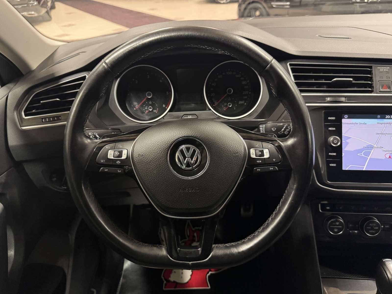Fahrzeugabbildung Volkswagen Tiguan 2.0 TDI Join DSG/LED/Navi/Spur/VZE/Ahk...