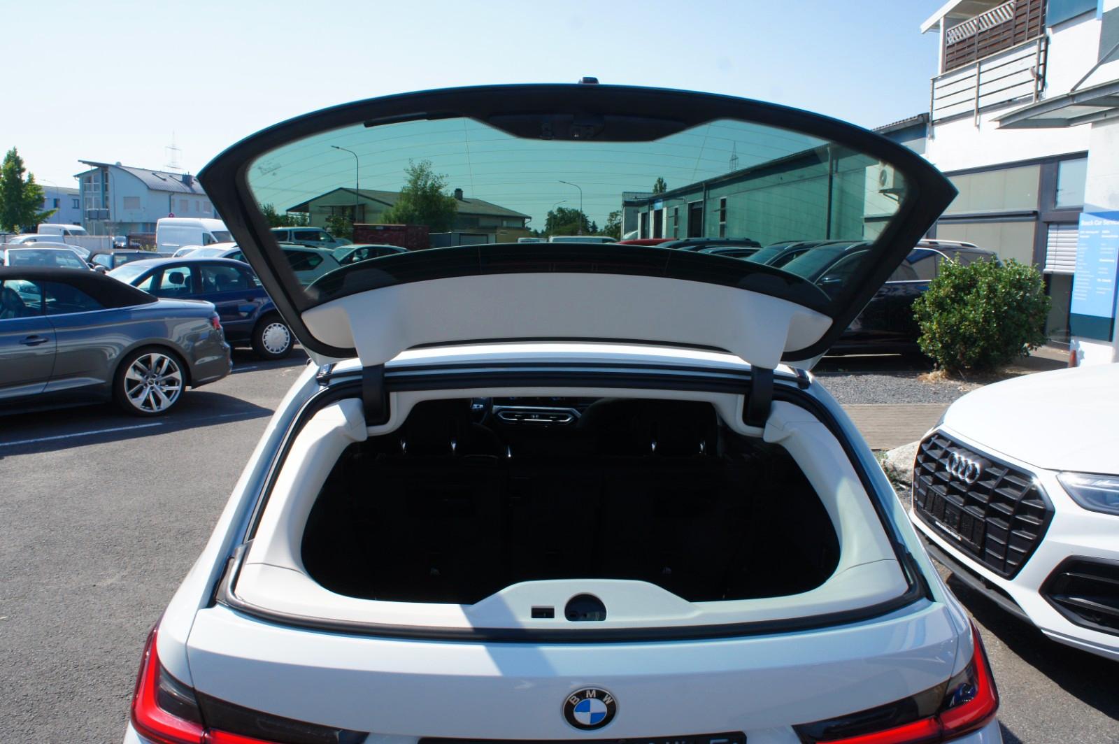BMW 320 i Touring *ACC*HUD*PANO*LED*KAM*FACELIFT*, миниатюра 6