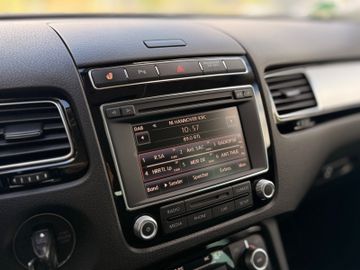 Volkswagen Touareg - 12