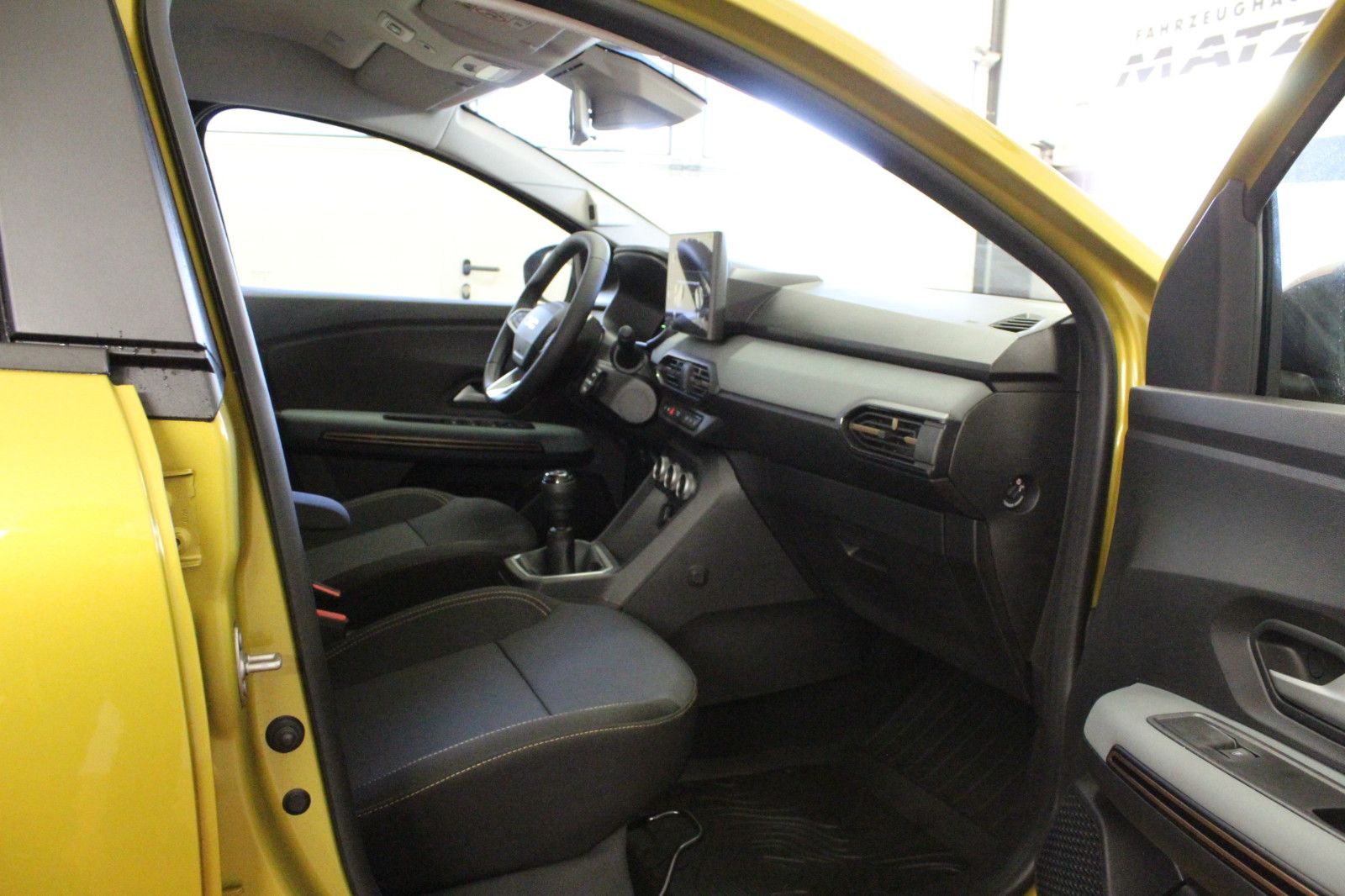 Fahrzeugabbildung Dacia Sandero Stepway TCe 110 Extreme MY 26*Winterpak*