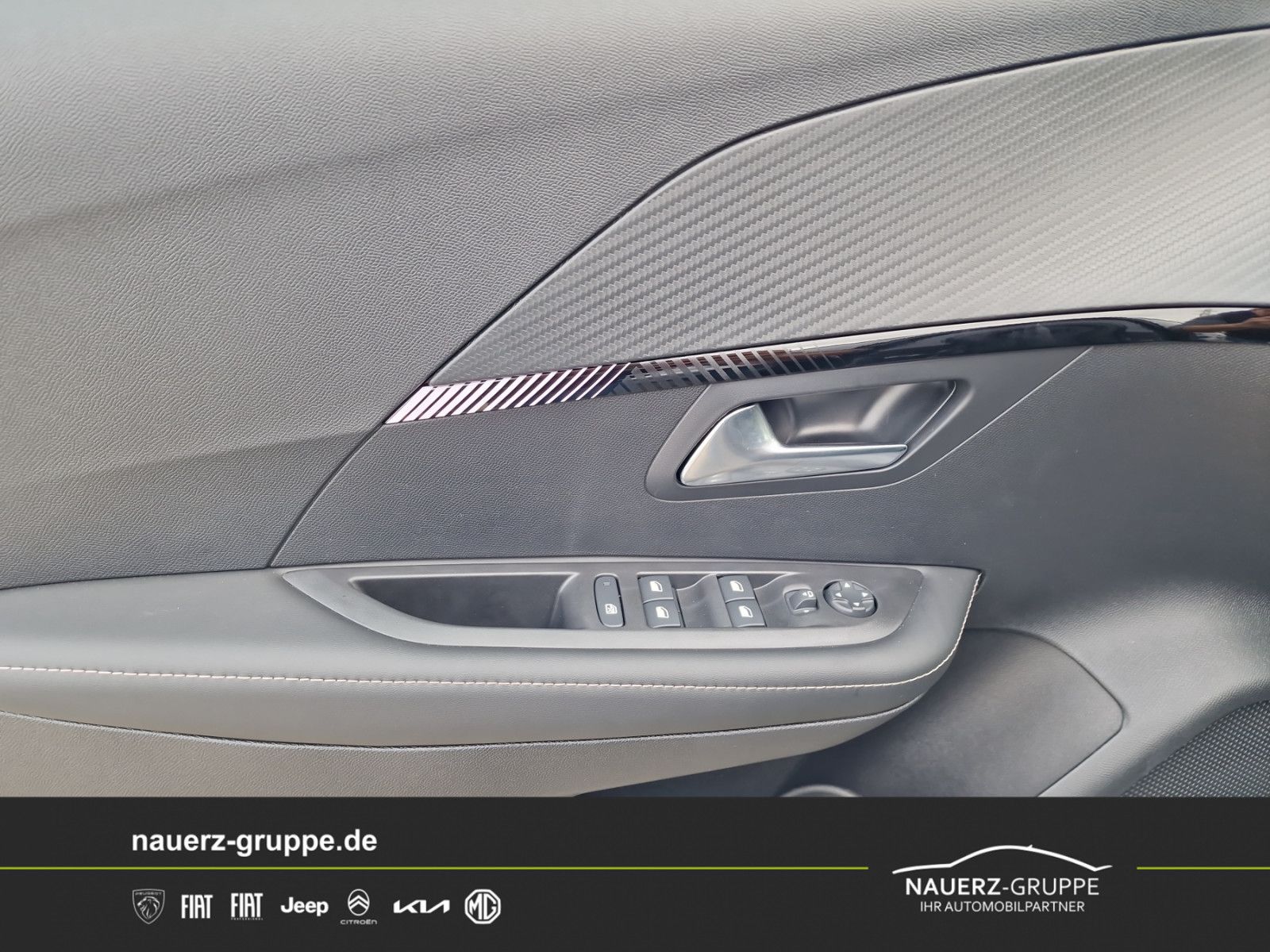 Fahrzeugabbildung Peugeot 208 Allure PureTech 100