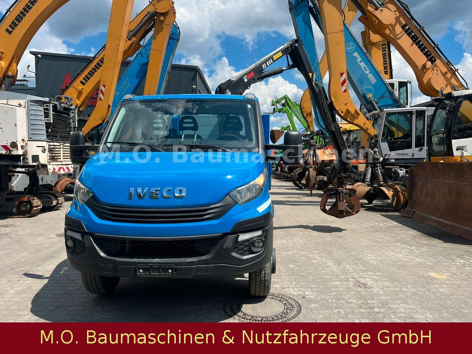 Fahrzeugabbildung Iveco Daily 70C18 / Kipper+Kran Hiab 044 D-2/