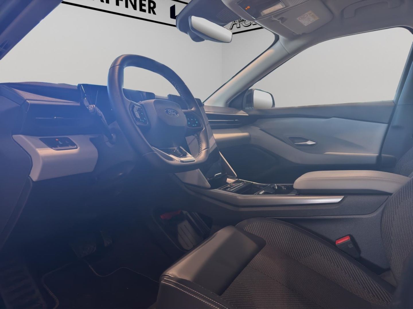Fahrzeugabbildung Ford Explorer AWD totWinkelASS Kamera SpurhalteASS