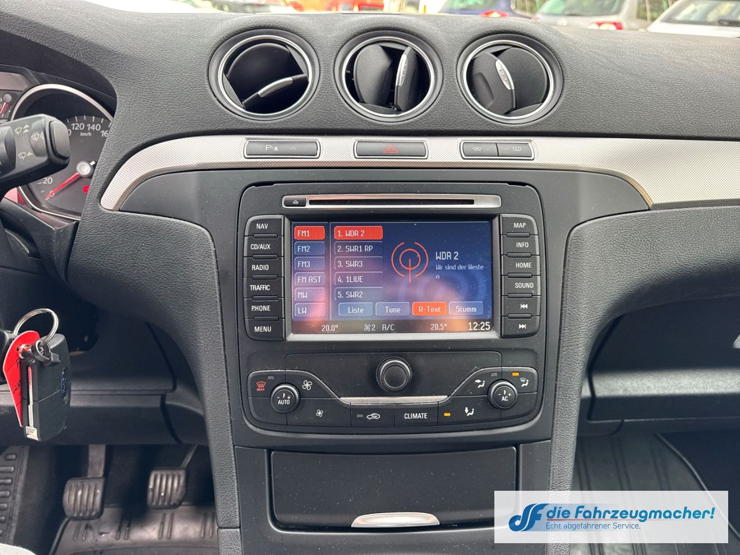 Fahrzeugabbildung Ford Galaxy Business 1.Hand,TÜV 06/27 AHK 7.SI. Navi
